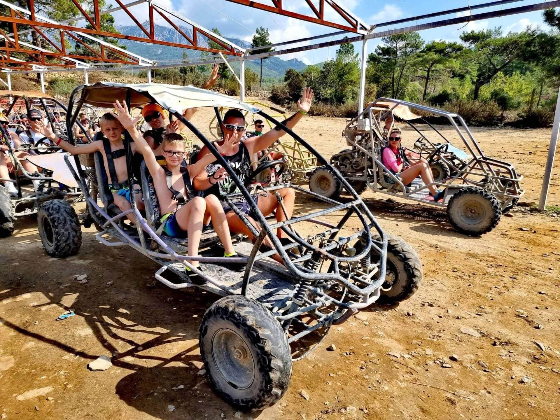Marmaris’te Aile Arabası Safarisi (4 kişi)