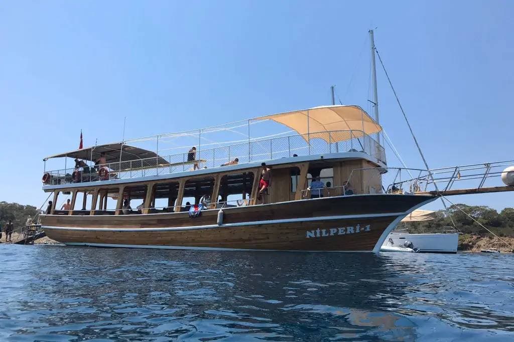 Морская экскурсия по 12 островам из Фетхие